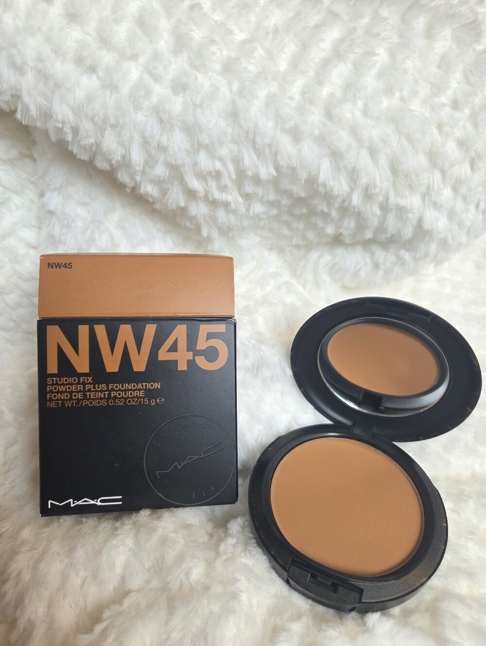 MAC Cosmetics Studio Fix Powder Plus Foundation NW45 -